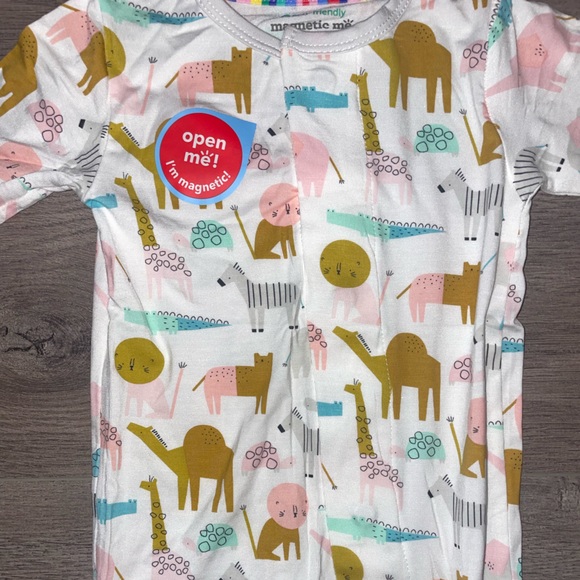 Magnetic Me Pajamas - Picture 4 of 4